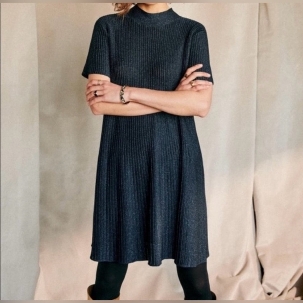Sezane Shortsleeved Eleanor Dress w/ Bow tie back in Navy/Blue Metallic Size S